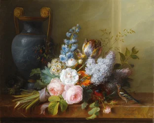 Bouquet de fleurs avec un nid d